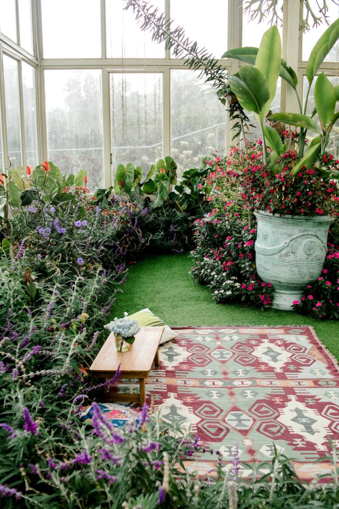 Met een tuinkleed en accessoires geniet je binnen no time van een unieke buitenruimte